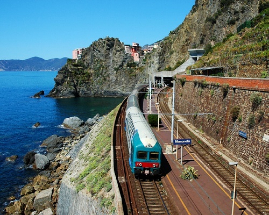 Trasporti, ritorna in servizio il “Cinque Terre Express” Goa Magazine