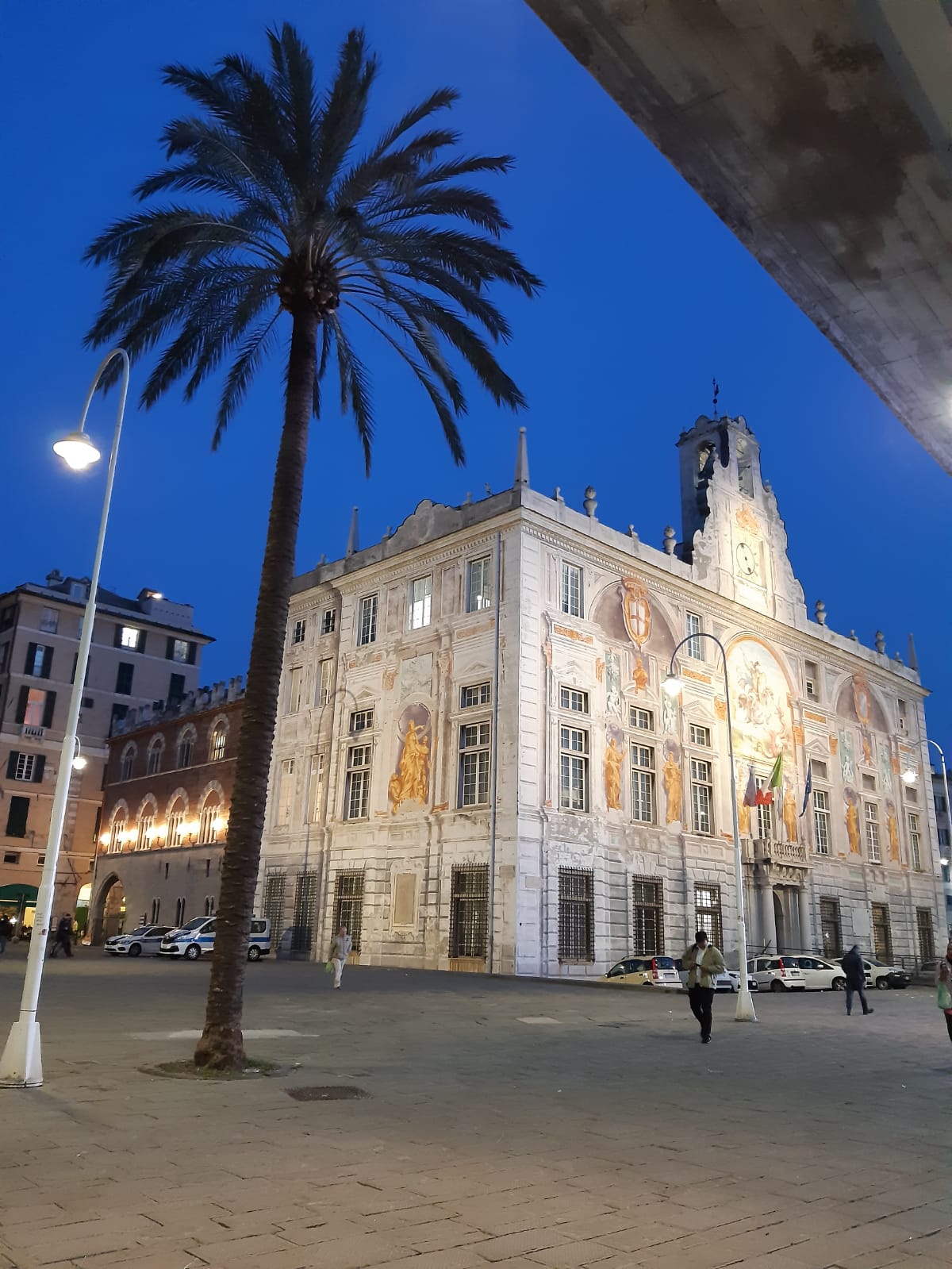 Nuova illuminazione a Palazzo San Giorgio